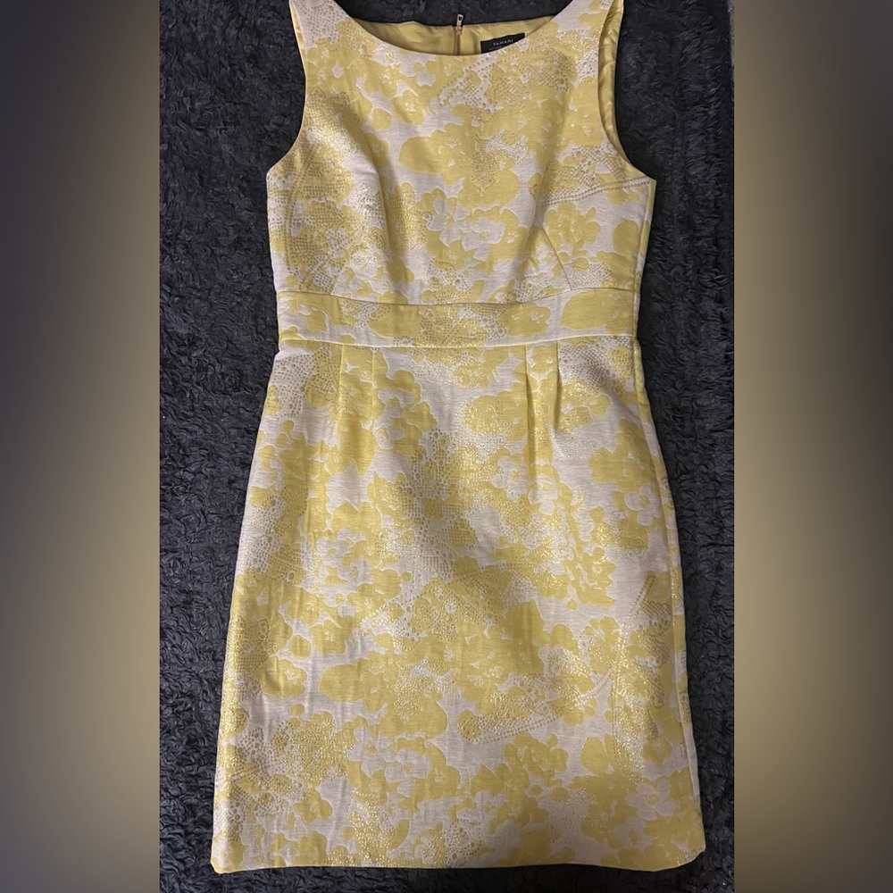 Chic Sleeveless Yellow Floral Dress